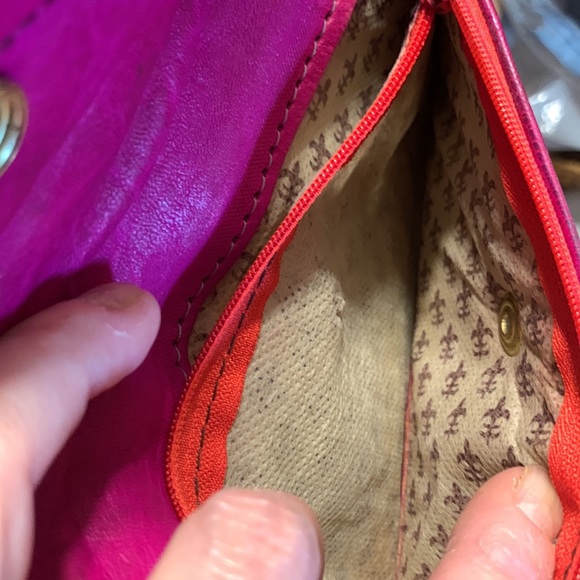 BARBIE PINK FUSCHIA MAGENTA TOOLED LEATHER WALLET PASSPORT CASE - Picture 5 of 9